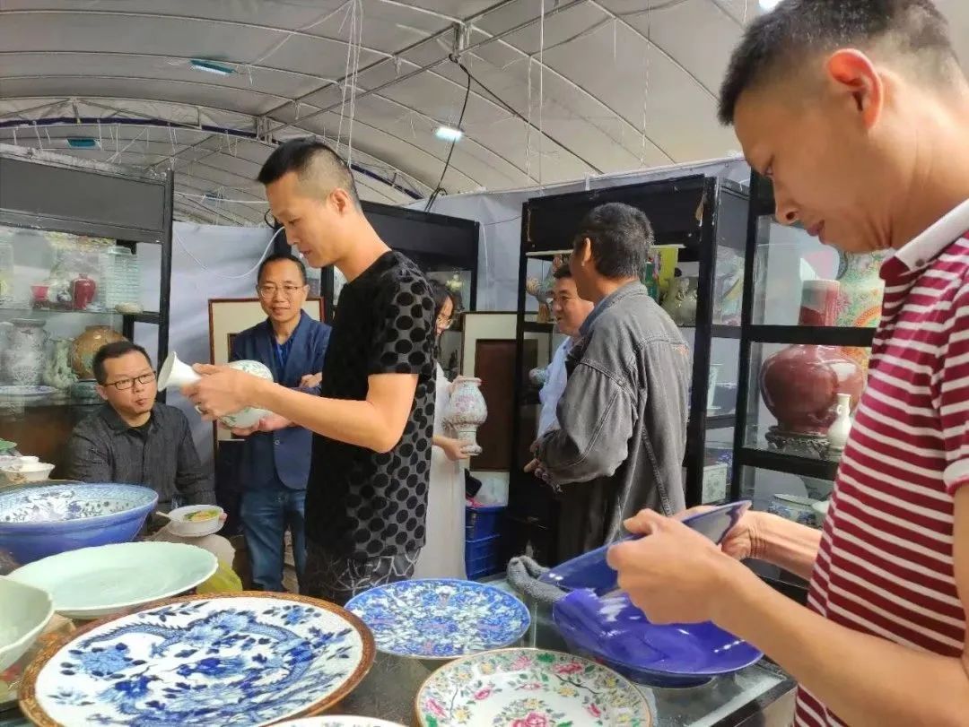 广州花地湾古玩艺术品博览会盛大开幕